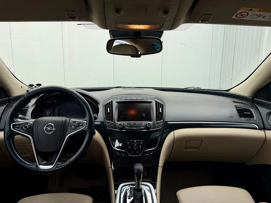 Opel Insignia, 2014г., передний привод, автомат