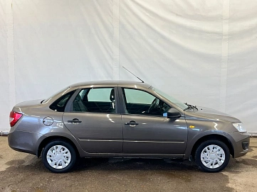 Lada (ВАЗ) Granta, 2017г, передний привод, механика