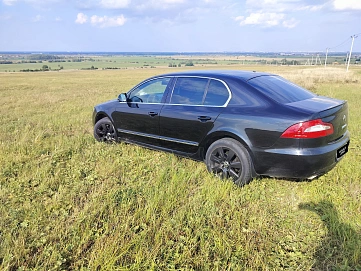 Skoda Superb, 2013г, передний привод, робот