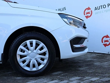 Lada (ВАЗ) Vesta, 2023г, передний привод, механика