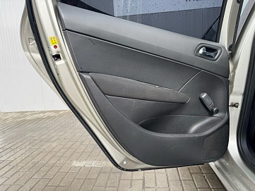 Peugeot 308, 2008г, передний привод, механика