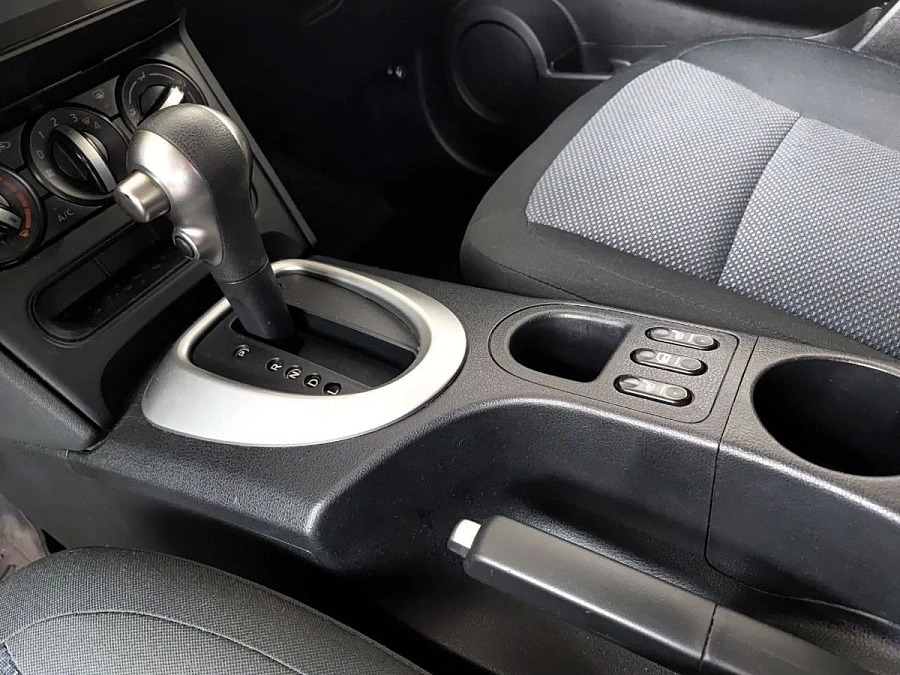 Nissan Qashqai, 2013г., передний привод, вариатор