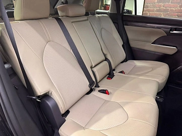 Toyota Highlander, 2025г, полный привод, автомат