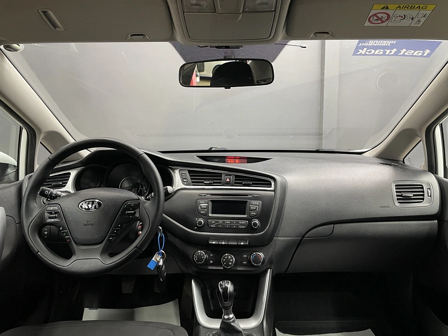 Kia Ceed, 2015г., передний привод, механика