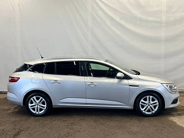 Renault Megane, 2017г, передний привод, механика