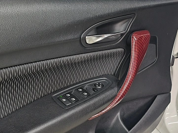 BMW 1 серии, 2013г, задний привод, автомат