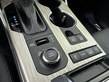 Toyota Highlander, 2025г, полный привод, автомат