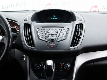 Ford Kuga, 2014г, передний привод, автомат