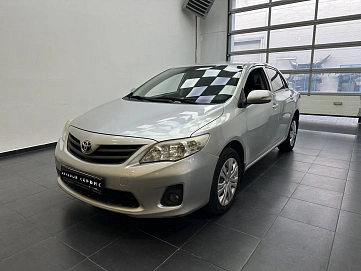 Toyota Corolla, 2012г, передний привод, механика