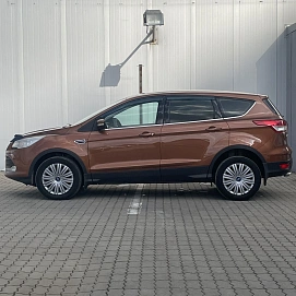 Ford Kuga, 2014г, передний привод, автомат