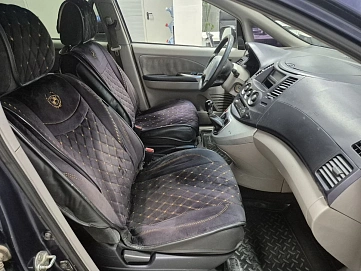 Mitsubishi Grandis, 2004г, полный привод, механика