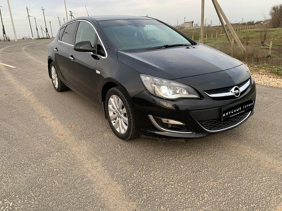 Opel Astra, 2013г., передний привод, автомат