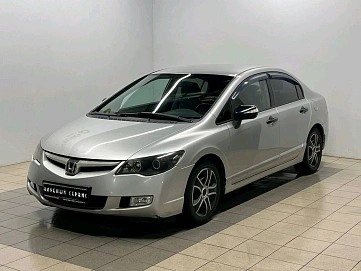 Honda Civic, 2006г, передний привод, механика