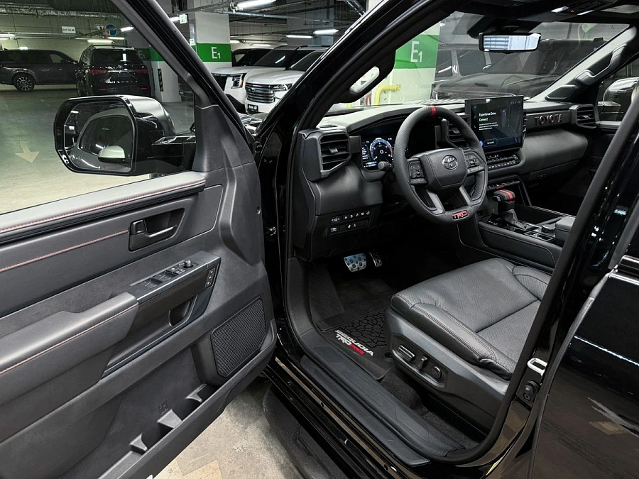 Toyota Sequoia, 2025г., полный привод, автомат