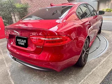 Jaguar XE, 2017г, полный привод, автомат