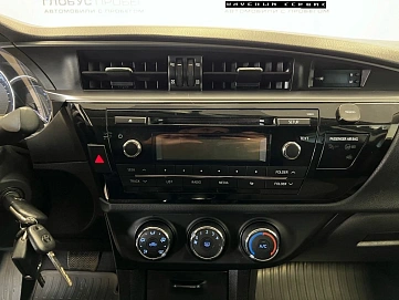 Toyota Corolla, 2013г, передний привод, автомат