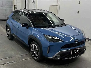 Toyota Yaris Cross, 2022г, полный привод, вариатор