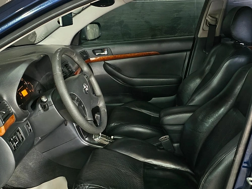 Toyota Avensis, 2007г, передний привод, автомат