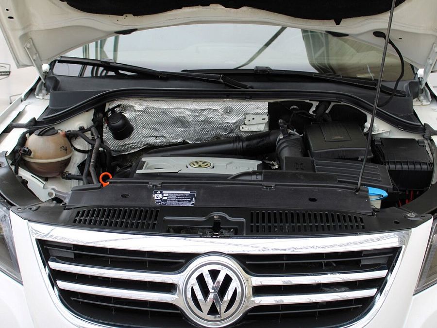 Volkswagen Tiguan, 2008г., полный привод, автомат