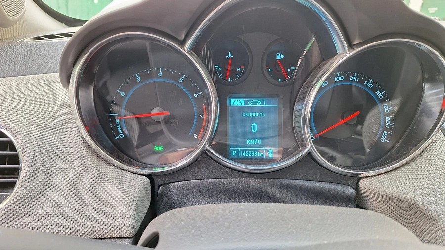 Chevrolet Cruze, 2013г., передний привод, автомат