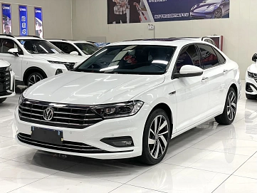 Volkswagen Jetta, 2022г, передний привод, автомат