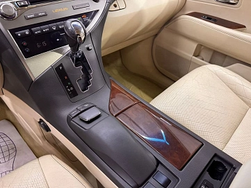 Lexus RX, 2012г, передний привод, автомат