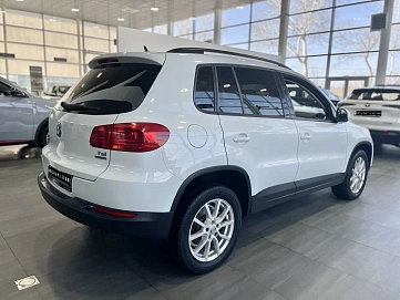 Volkswagen Tiguan, 2014г, передний привод, механика