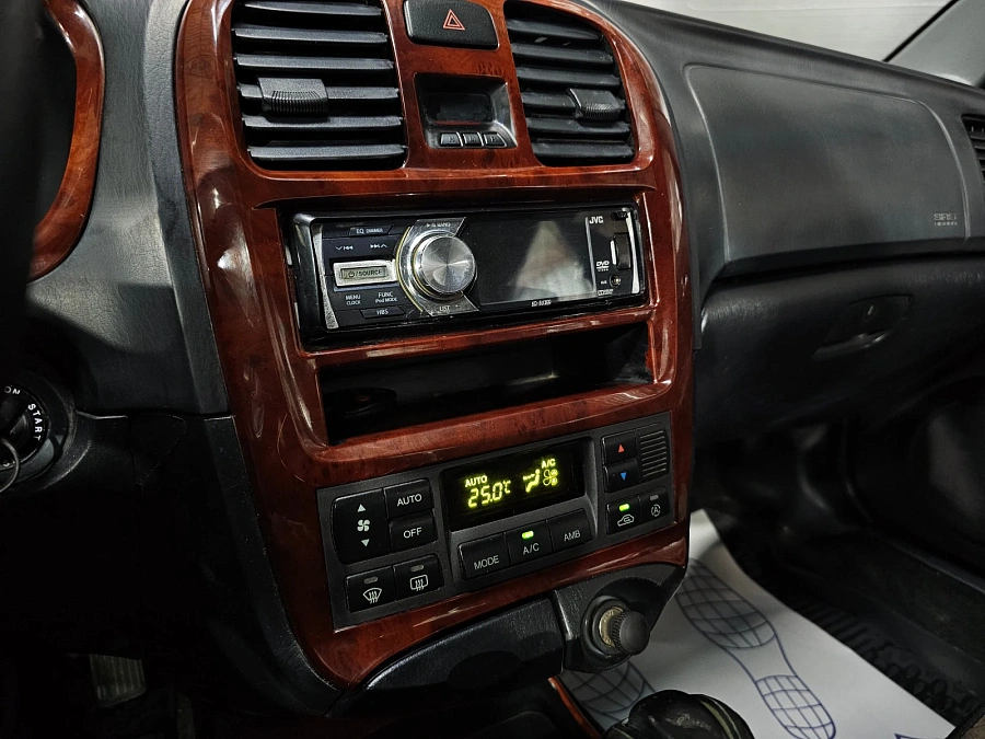 Hyundai Sonata, 2006г., передний привод, автомат