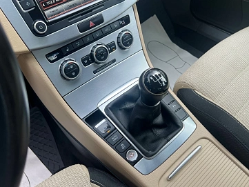 Volkswagen Passat CC, 2013г., передний привод, механика