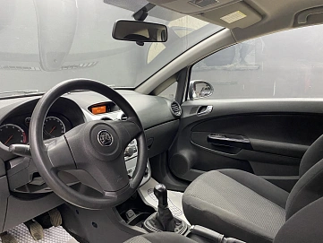 Opel Corsa, 2013г, передний привод, механика