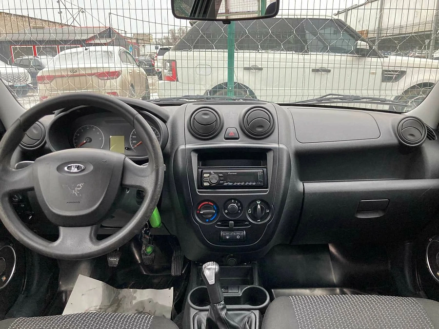 Lada (ВАЗ) Granta, 2012г., передний привод, механика