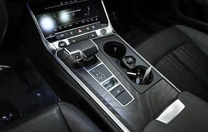 Audi A6, 2024г, полный привод, робот