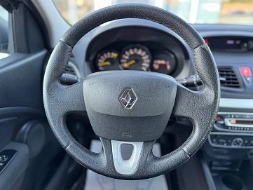 Renault Fluence, 2011г, передний привод, автомат