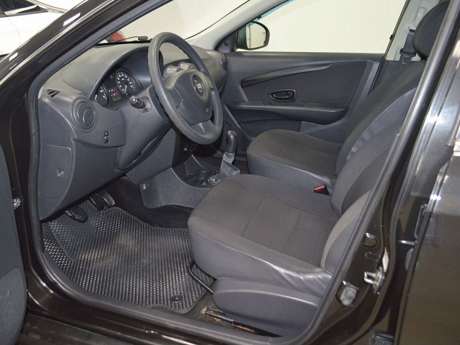 Nissan Almera, 2015г., передний привод, механика