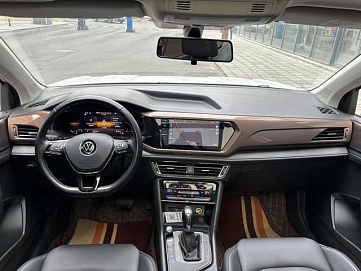 Volkswagen Tharu, 2022г, передний привод, робот