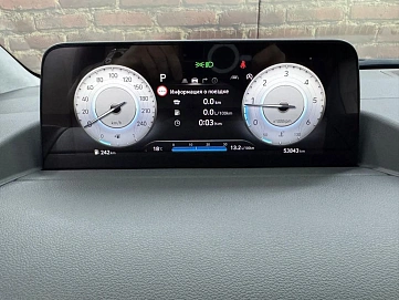 Hyundai Staria, 2022г, передний привод, автомат