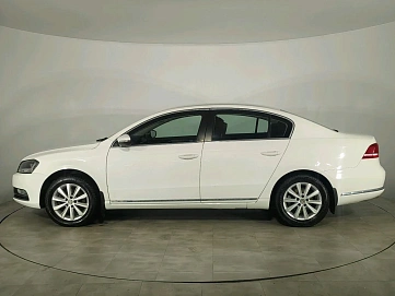 Volkswagen Passat, 2012г, передний привод, робот
