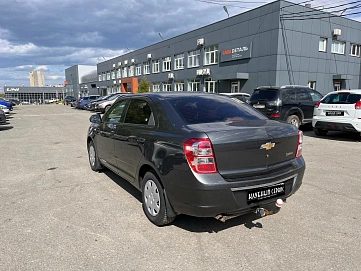 Chevrolet Cobalt, 2021г, передний привод, механика