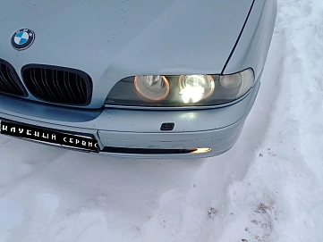 BMW 5 серии, 2002г, задний привод, автомат