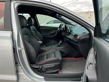 Hyundai Elantra, 2020г, передний привод, автомат