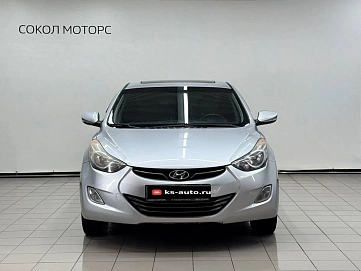 Hyundai Elantra, 2012г, передний привод, автомат