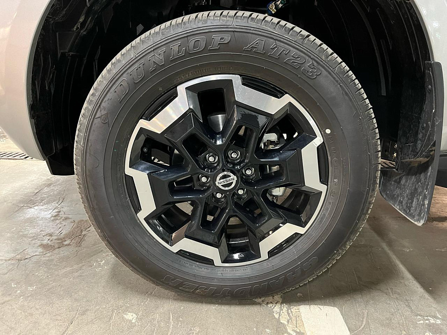 Nissan Navara (Frontier), 2024г., полный привод, механика