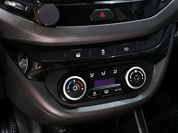 Lada (ВАЗ) Vesta, 2018г., передний привод, робот