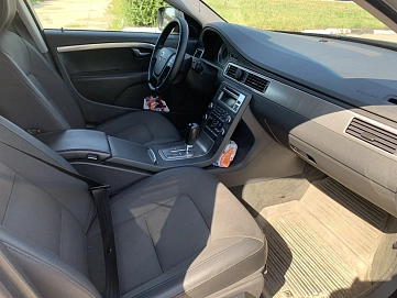 Volvo XC70, 2011г, передний привод, автомат