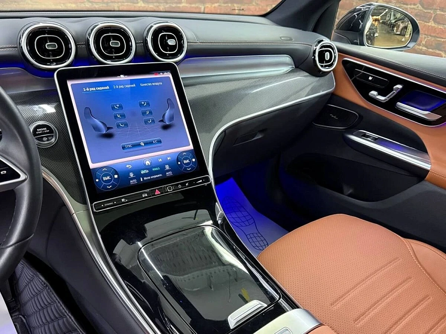 Mercedes-Benz GLC, 2023г., полный привод, автомат