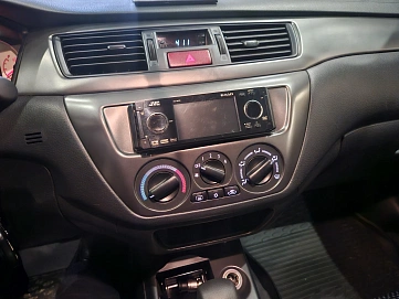 Mitsubishi Lancer, 2006г, передний привод, автомат