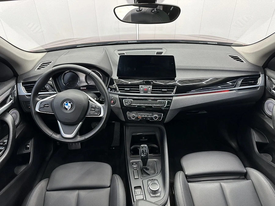 BMW X1, 2021г., передний привод, робот