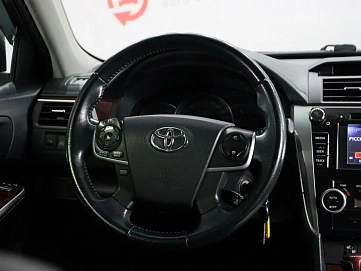 Toyota Camry, 2013г, передний привод, автомат