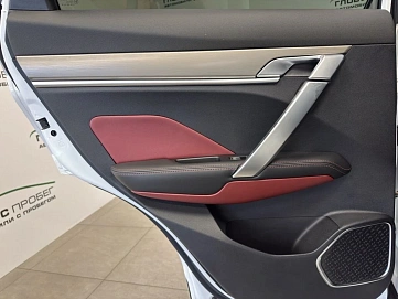 Geely Coolray, 2022г, передний привод, автомат