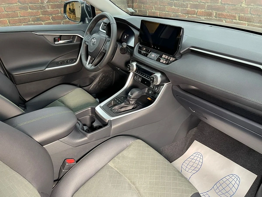 Toyota RAV4, 2025г., полный привод, вариатор